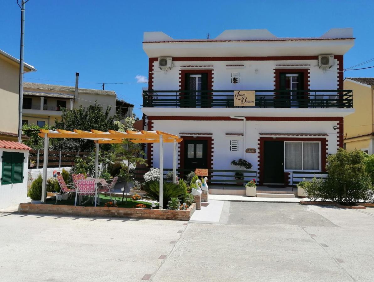Luna Bianca - Corfu Apartments Extérieur photo